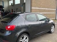 Usata Seat Ibiza 105 CV (77 kW) 2010 Grigio Berlina
