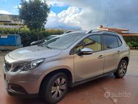 Usata Peugeot 2008 Active 2017 Grigio SUV