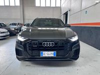 Usata Audi Q8 Sport 286 CV (210 kW) 2019 Grigio SUV