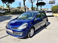 Usata Renault Clio II 75 CV (55 kW) 2006 Other Berlina