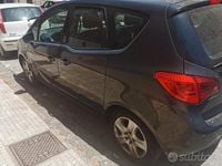Usata Opel Meriva 110 CV (80 kW) 2015 Grigio Monovolume