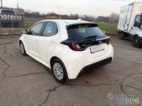 Usata Toyota Yaris Hybrid Active 92 CV (67 kW) 2022 Bianco Utilitaria