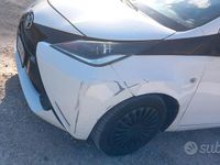 Usata Toyota Aygo 69 CV (50 kW) 2015 Bianco Utilitaria