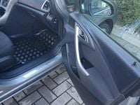 Usata Opel Astra 101 CV (74 kW) 2012 Berlina