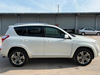 Usata Toyota RAV4 150 CV (110 kW) 2012 Bianco SUV
