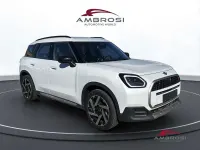 Nuova Mini Cooper Countryman Favoured 204 CV (150 kW) 2025 Bianco SUV