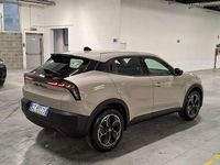 Nuova Alfa Romeo Junior 61 kW (84 CV) 2025 Avorio galleria (636) SUV