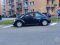 Usata VW New Beetle 101 CV (74 kW) 2002 Nero Utilitaria