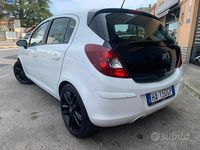 Usata Opel Corsa 86 CV (63 kW) 2012 Bianco Utilitaria