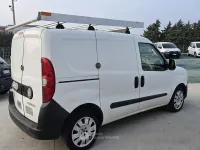 Begagnad Fiat Doblò 95 HK (69 kW) 2011 Vit Minibuss