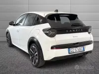 Usata Lancia Ypsilon 101 CV (74 kW) 2025 Bianco Utilitaria