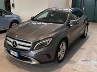 Usata Mercedes GLA200 136 CV (100 kW) 2016 Grigio SUV