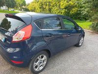 Usata Ford Fiesta 95 CV (69 kW) 2015 Blu Utilitaria