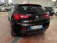 Second-hand Alfa Romeo Giulietta Veloce 140 CP (102 kW) 2013 Negru Hatchback