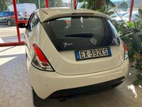 Usata Lancia Ypsilon Gold 95 CV (69 kW) 2014 Beige Utilitaria