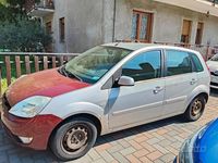 Usata Ford Fiesta 75 CV (55 kW) 2007 Grigio Utilitaria