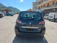 Usata Renault Scénic III 110 CV (80 kW) 2011 Grigio Monovolume