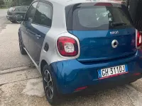 Usata Smart ForFour Passion 71 CV (52 kW) 2015 Bluazzurro Utilitaria