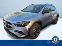 Käytetty Mercedes GLA200 Advanced 150 HP (110 kW) 2026 Harmaa Katumaasturi