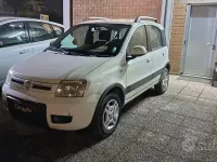 Usata Fiat Panda Climbing 60 CV (44 kW) 2010 Bianco Utilitaria