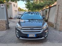 Usata Ford Kuga 150 CV (110 kW) 2019 Grigio SUV