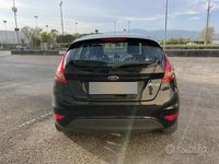 Gebraucht Ford Fiesta 70 PS (51 kW) 2012 Schwarz Kleinwagen