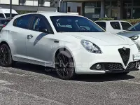 Usata Alfa Romeo Giulietta Distinctive 105 CV (77 kW) 2014 Bianco Utilitaria