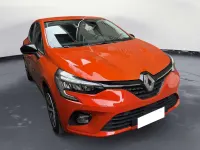 Usata Renault Clio Equilibre 140 CV (102 kW) 2023 Arancione Utilitaria