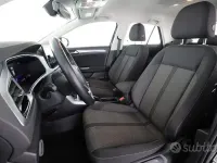 Usata VW T-Roc Life 116 CV (85 kW) 2025 Nero perla SUV