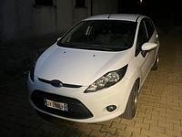 Usata Ford Fiesta 75 CV (55 kW) 2009 Bianco Berlina