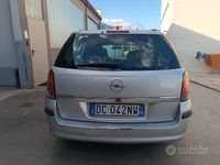 Usata Opel Astra Enjoy 90 CV (66 kW) 2006 Grigio Station wagon
