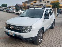 Usata Dacia Duster 110 CV (80 kW) 2015 Bianco SUV