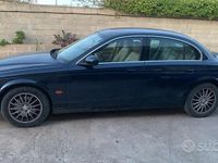 Usata Jaguar S-Type S 238 CV (175 kW) 2006 Blu Berlina