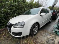 Usata VW Golf V GT 140 CV (102 kW) 2007 Bianco Utilitaria