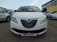 Usata Lancia Ypsilon Platinum 95 CV (69 kW) 2011 Bianco Utilitaria