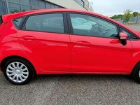 Usata Ford Fiesta 75 CV (55 kW) 2017 Rosso Utilitaria