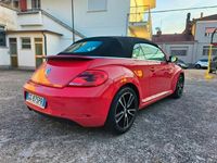 Usata VW Beetle Cabriolet Sportline 140 CV (102 kW) 2015 Rosso Cabrio