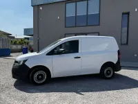 Usata Renault Kangoo 95 CV (69 kW) 2023 Bianco Monovolume