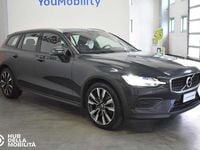 Usata Volvo V60 CC Pro 190 CV (139 kW) 2019 Grigio Station wagon