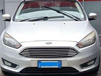 Usata Ford Focus Titanium 116 CV (85 kW) 2015 Argento Station wagon