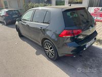 Usata VW Golf VII 110 CV (80 kW) 2017 Grigio Berlina