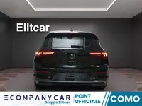 Usata VW Golf VIII Life 150 CV (110 kW) 2025 Grenadill black metallizzato Berlina