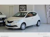 Usata Lancia Ypsilon Gold 69 CV (50 kW) 2017 Bianco Utilitaria
