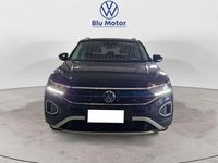 Usata VW T-Roc Life 110 CV (80 kW) 2022 Deep black perlato SUV