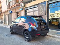 Usata Lancia Ypsilon Gold 69 CV (50 kW) 2014 Prugna glam Utilitaria