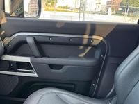 Usata Land Rover Defender SE 250 CV (183 kW) 2023 Grigio SUV