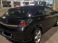 Occasion Opel Astra GTC Cosmo 110 ch (80 kW) 2009 Noir Berline