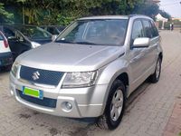 Usata Suzuki Grand Vitara 129 CV (94 kW) 2010 Argento SUV