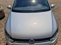 Usata VW Polo Comfortline 60 CV (44 kW) 2017 Argento Berlina
