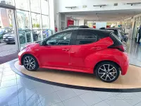 Usata Toyota Yaris Hybrid 92 CV (67 kW) 2021 Arancione Berlina